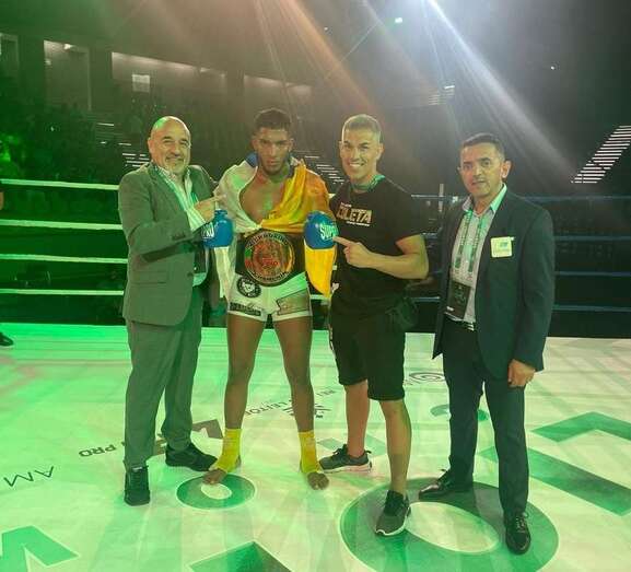 Aixay Hernández, tras proclamarse campeón ibérico de K-1 / TA